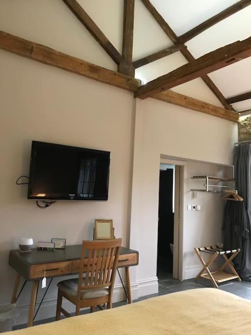 Luxury Barn Conversion At Rudding Harrogate Exterior photo